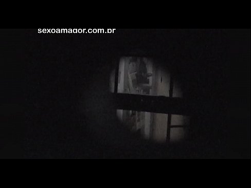 ❤️ Lourinho é filmado secretamente por um voyeur de bairro escondido atrás de tijolos ocos ❤️❌ Porno doméstico em porno pt.newautoglass.ru ❌❤